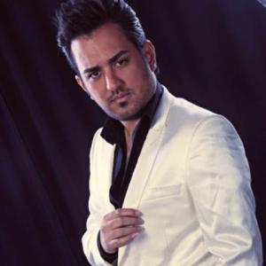   شاهین دانشجو